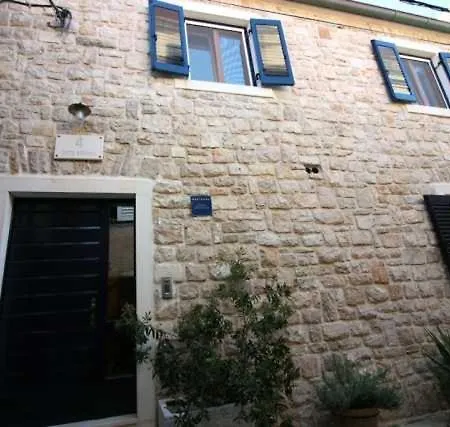 Ruza Studio # 2 Appartement *